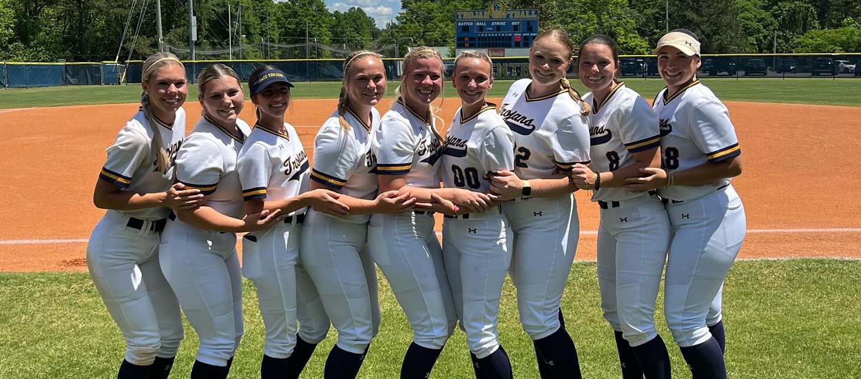 softball team at CACC